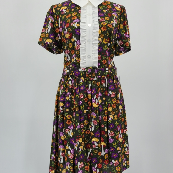 Modcloth Green Belted Dress with Floral and Mushroom Pattern - Picture 5 of 11